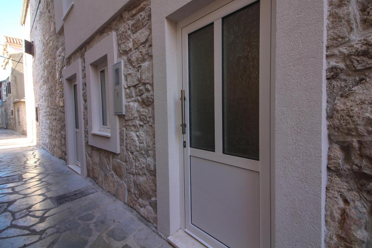 Ghetto Apartment Primosten Exterior photo